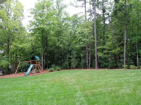 205 Chiselhurst Way, Cary, NC 27513 photo 23