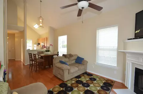 910 Cinnamon Dr, Durham, NC 27713 photo 7