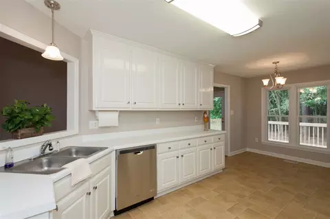 216 Walnut Creek Dr, Clayton, NC 27520 photo 3