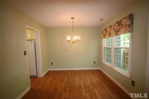 128 Lake Hollow Cir, Cary, NC 27513 photo 6