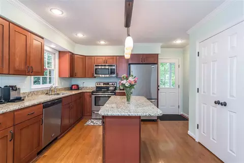 4546 Malvern Rd, Durham, NC 27707 photo 8