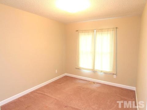 621 W Dunpatrick Pl, Wake Forest, NC 27587 photo 8