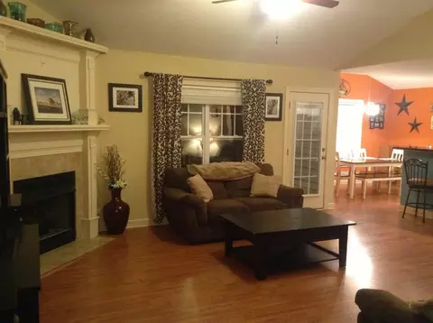 96 Carson Dr, Garner, NC 27529 photo 2