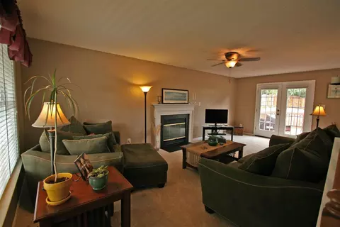 709 E Holding Ave, Wake Forest, NC 27587 photo 8