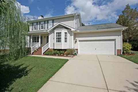 709 E Holding Ave, Wake Forest, NC 27587 photo 1