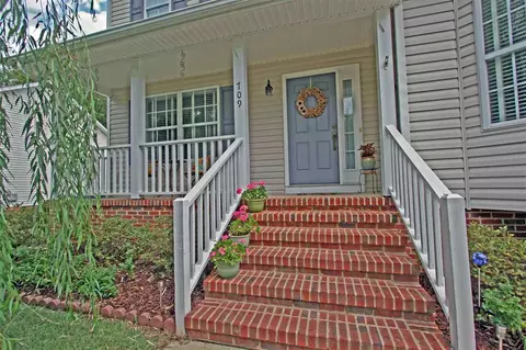 709 E Holding Ave, Wake Forest, NC 27587 photo 3