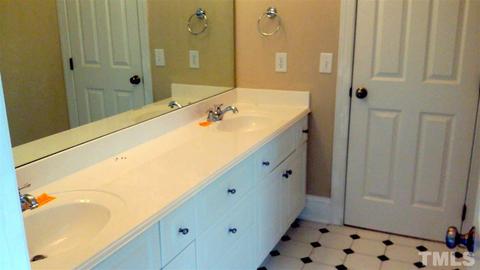 1 Fairwoods Dr, Durham, NC 27712 photo 13
