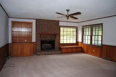 712 Chestnut Dr, Smithfield, NC 27577 photo 5