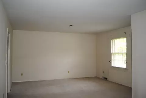 712 Chestnut Dr, Smithfield, NC 27577 photo 10