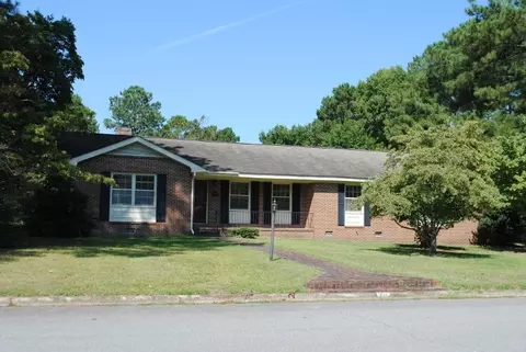 712 Chestnut Dr, Smithfield, NC 27577 photo 1