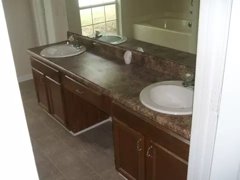 3312 Redgate Dr, Durham, NC 27703 photo 9