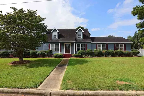 101 Rose Cir, Dunn, NC 28334 photo 2