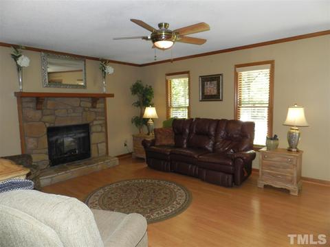 310 Whithorne Dr, Garner, NC 27529 photo 3