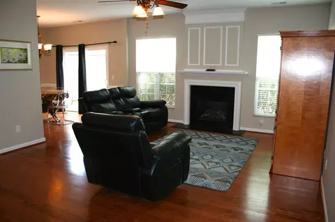 7727 Tanby Ct, Raleigh, NC 27613 photo 4