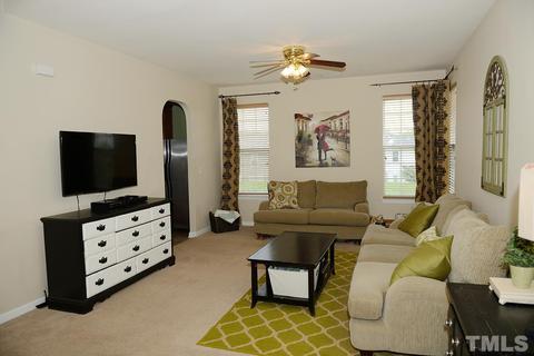 1802 Medallion Dr, Durham, NC 27704 photo 4