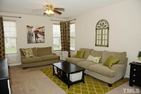 1802 Medallion Dr, Durham, NC 27704 photo 3
