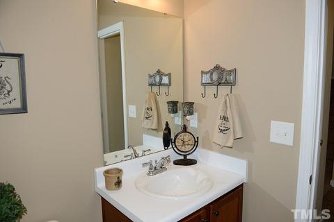 1802 Medallion Dr, Durham, NC 27704 photo 17