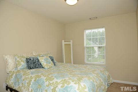 1802 Medallion Dr, Durham, NC 27704 photo 13