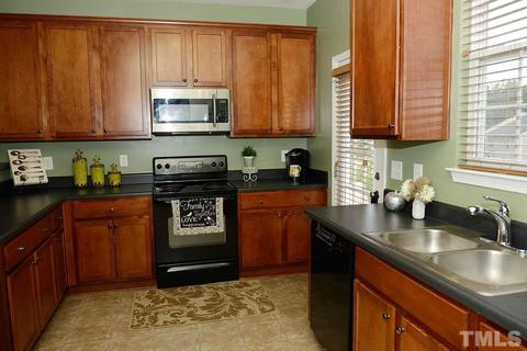 1802 Medallion Dr, Durham, NC 27704 photo 5