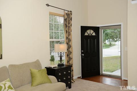 1802 Medallion Dr, Durham, NC 27704 photo 2