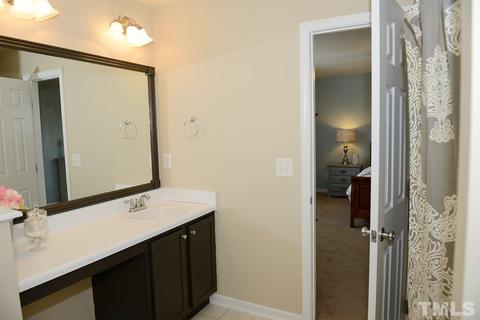 1802 Medallion Dr, Durham, NC 27704 photo 12