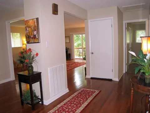 312 Wayne Cir, Durham, NC 27707 photo 9