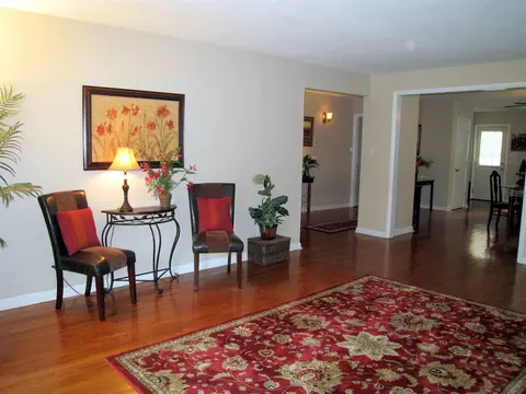 312 Wayne Cir, Durham, NC 27707 photo 3