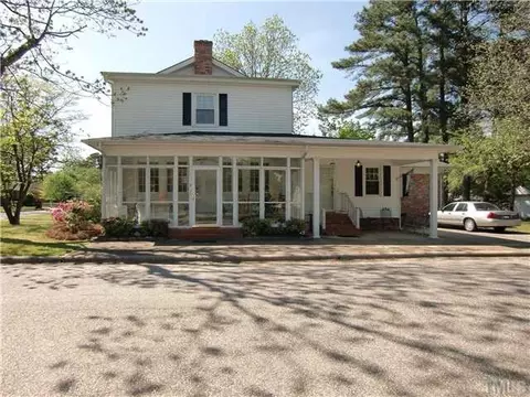 800 W Carr St, Dunn, NC 28334 photo 2