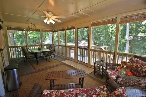 918 Tanglewood Dr, Cary, NC 27511 photo 8