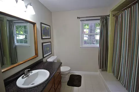 918 Tanglewood Dr, Cary, NC 27511 photo 20