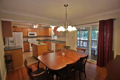 918 Tanglewood Dr, Cary, NC 27511 photo 6