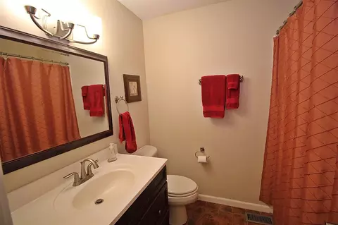 918 Tanglewood Dr, Cary, NC 27511 photo 14