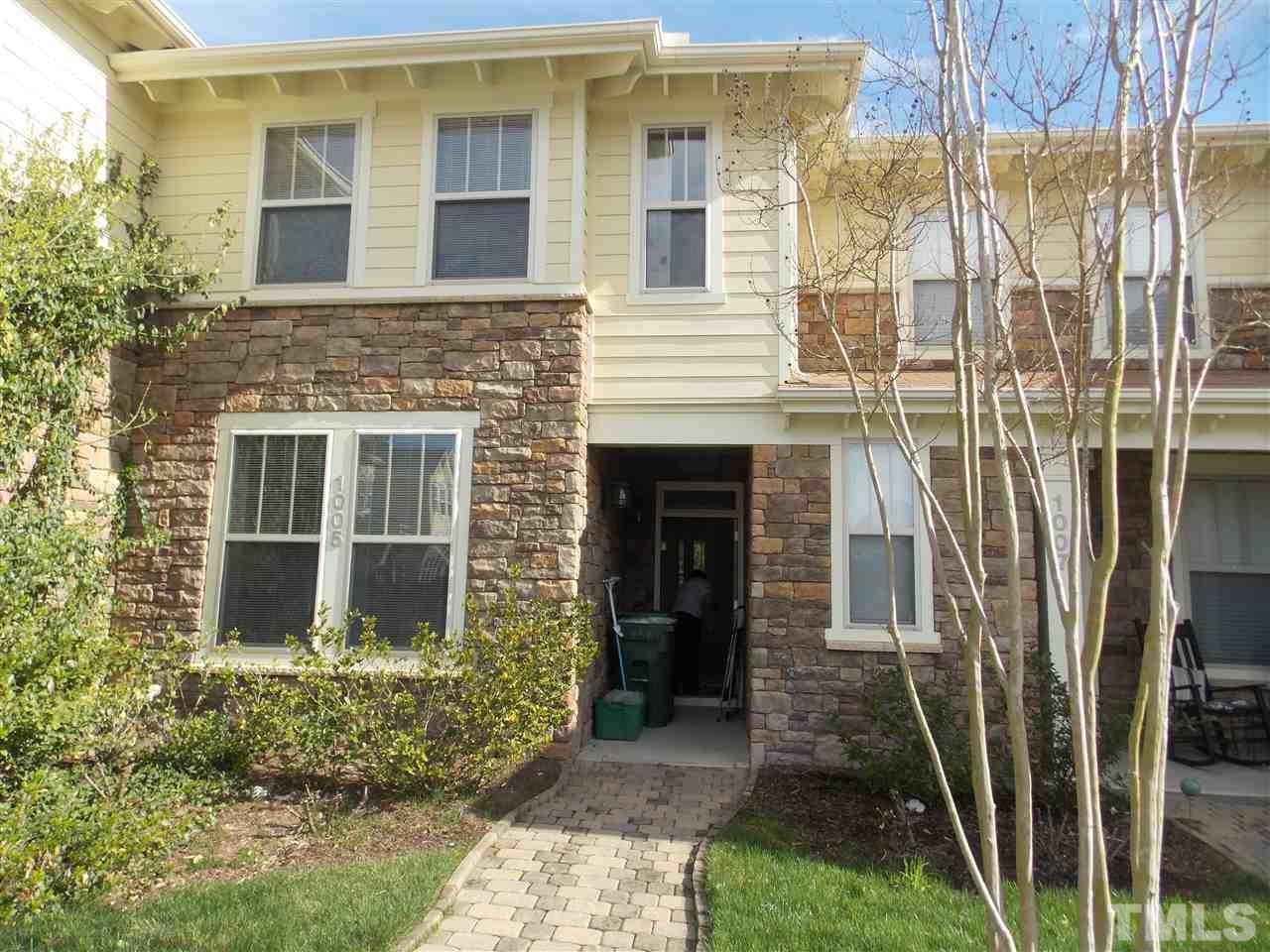 1005 Freeport Dr, Cary, NC 27519 photo 1