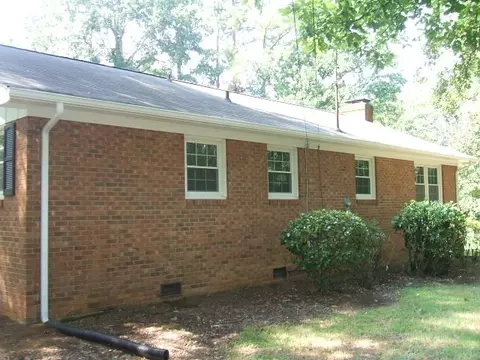 5003 Autumn Dr, Durham, NC 27712 photo 3