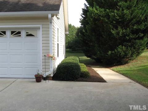 114 Baldwin Dr, Durham, NC 27712 photo 5