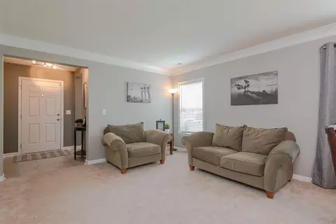 2 Red Spring Ct, Durham, NC 27703 photo 2