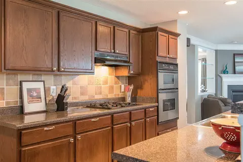 2 Red Spring Ct, Durham, NC 27703 photo 8