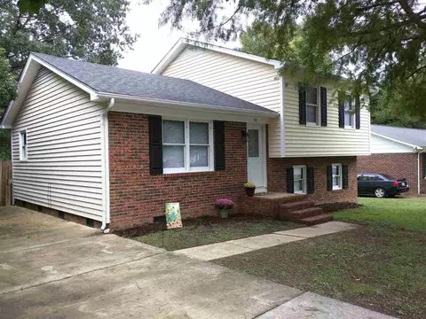 101 Electra Dr, Cary, NC 27513 photo 1