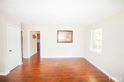 22 Rhyn Ct, Durham, NC 27704 photo 8