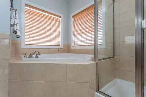 404 Powers Ferry Rd, Cary, NC 27519 photo 13
