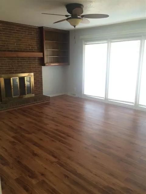 103 E D St, Erwin, NC 28339 photo 4