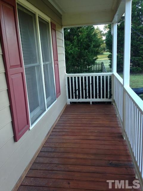 374 Marshall Ln, Smithfield, NC 27577 photo 2