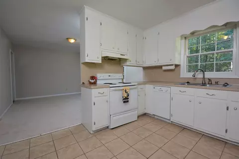 800 Torredge Rd, Durham, NC 27712 photo 8