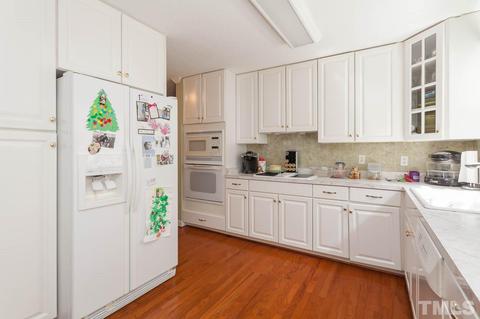 1105 S Walnut Dr, Smithfield, NC 27577 photo 8
