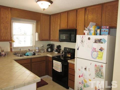 1012 Oak Twig Dr, Raleigh, NC 27603 photo 9