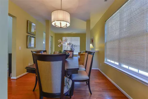 8 Bent Branch Ct, Durham, NC 27704 photo 5