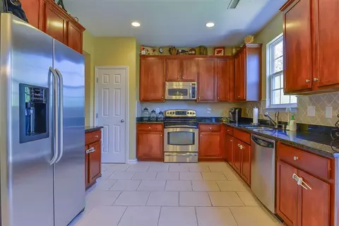8 Bent Branch Ct, Durham, NC 27704 photo 8