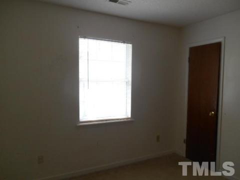 816 Hemlock Ave, Durham, NC 27707 photo 9