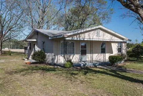 101 Hardison Ln, Benson, NC 27504 photo 4