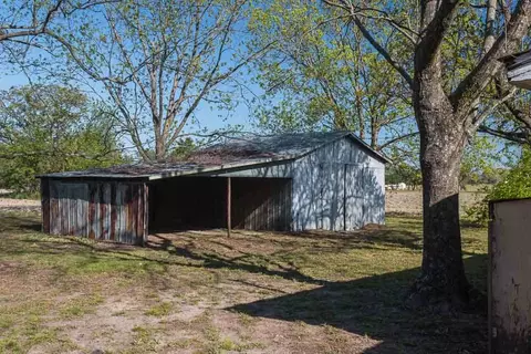 101 Hardison Ln, Benson, NC 27504 photo 9
